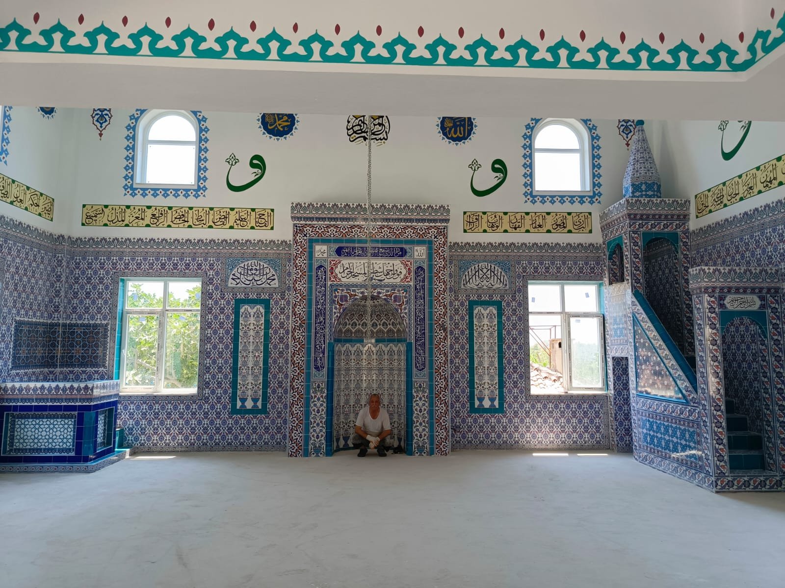 Cami iç görünüm — mavi