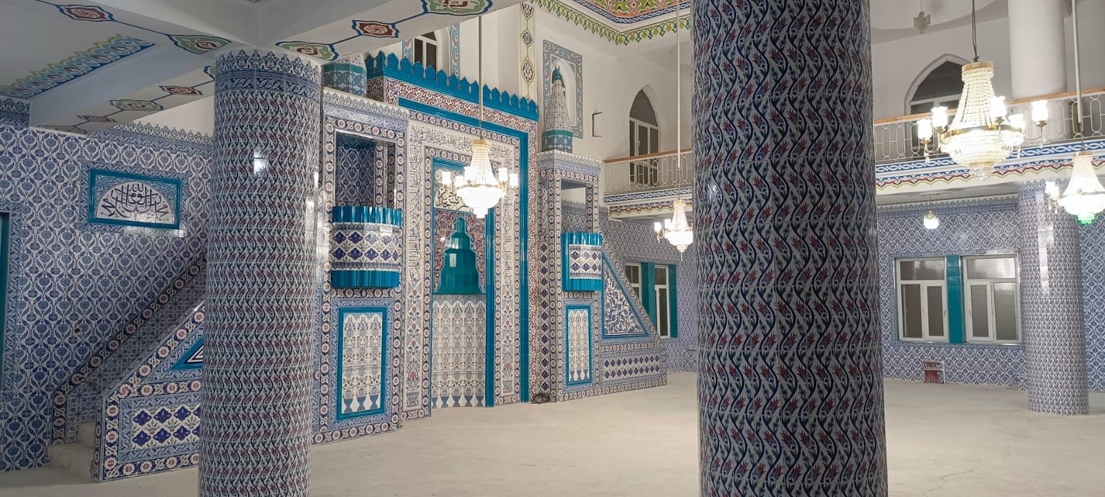 Cami iç görünüm — sütunlar