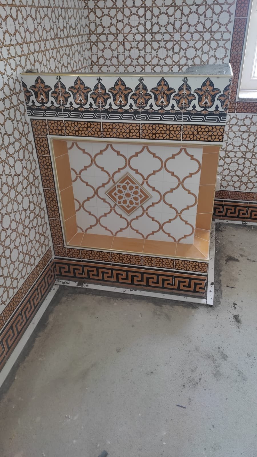 Şadırvan / sebil çinisi